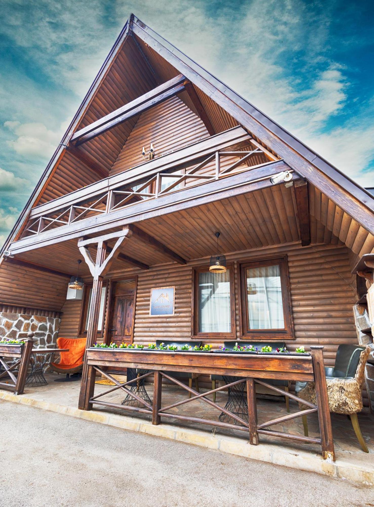 فيلا Rich House فيلينغراد المظهر الخارجي الصورة